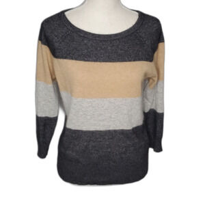 Angora Sweater Gray Beige Size Medium by Fenn Wright Manson